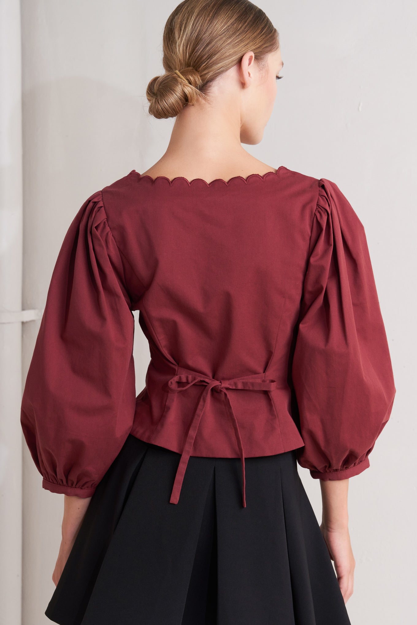 AMOUR SCALLOP WOVEN TOP Flying Tomato